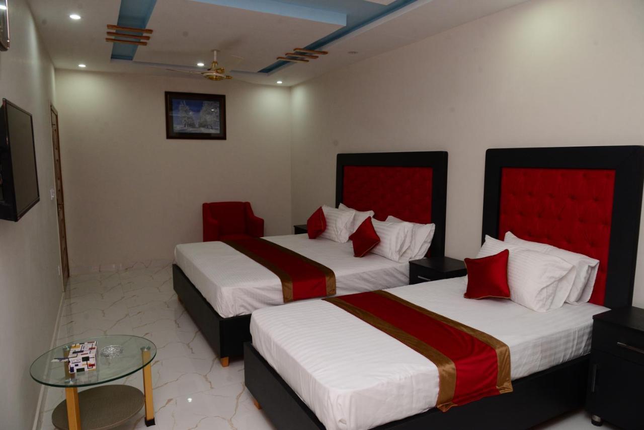 Hotel Deluxe Lahore Exterior foto